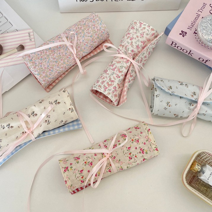 Beauty Makeup Bag - กระเป๋าเก็บแปรงแต่งหน้าลายดอกไม้ ขนาดใหญ่ พกพาสะดวก สำหรับใส่แปรงอายแชโดว์และดินสอเขียนคิ้ว ใช้เป็นที่จัดระเบียบบนโต๊ะ