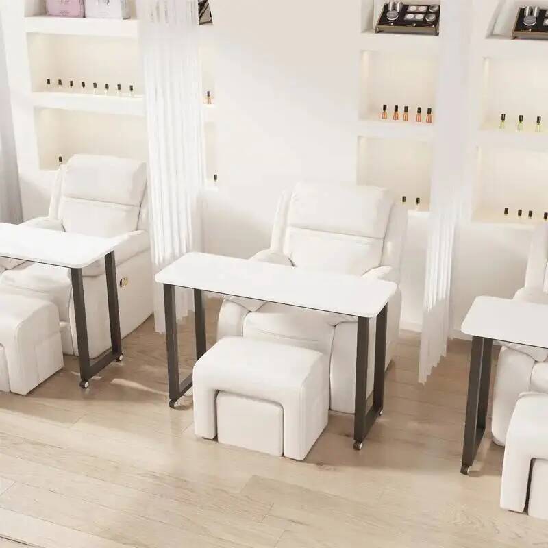 โต๊ะทำเล็บดีไซน์ทันสมัย น้ำหอม - Makeup Beauty Lounge บทวิจารณ์และราคา
